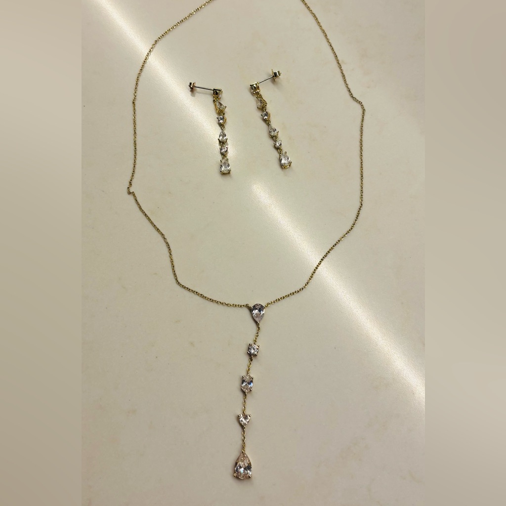 Gold Necklace And Earring Set